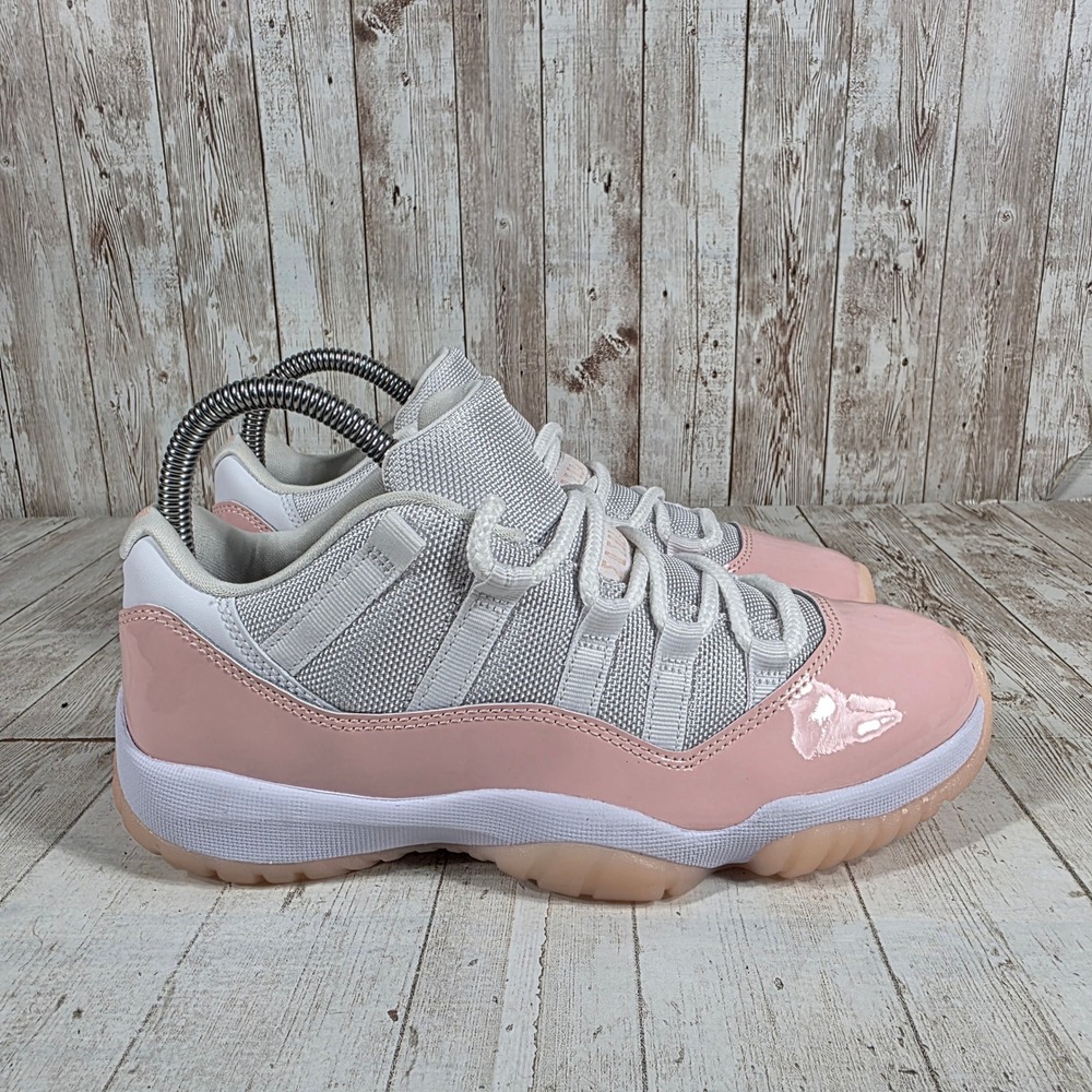 Jordan 11 Retro Low Legend Pink White AH7860-160 Womens Size 7 Sneaker